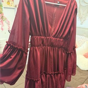 Elegant Burgundy Long Sleeve Dress